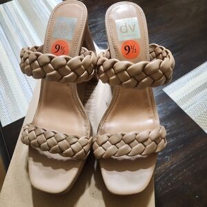 DV Dolce Vita neutral heels size 9.5